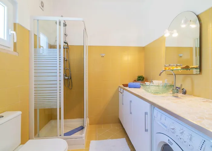 Roberts By Interhome * Albufeira